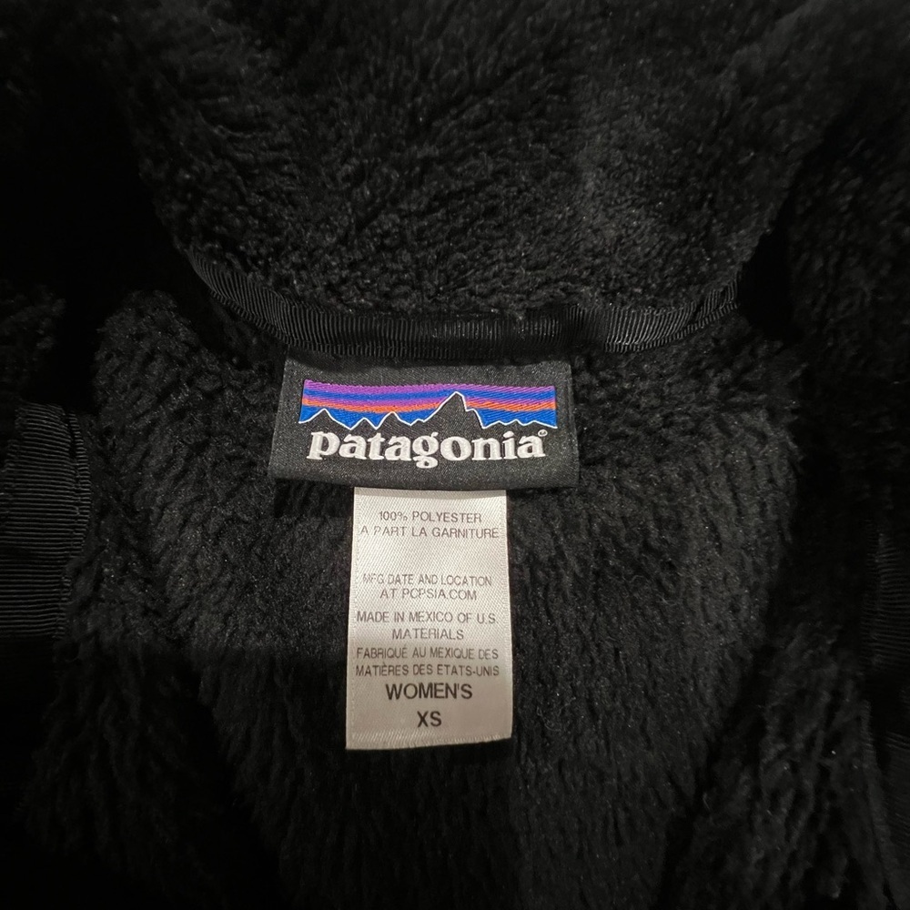 Patagonia women’s Black Zip-Up Vest XS NWOT - Picture 6 of 10